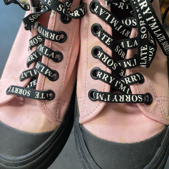 2018 Lazy Oaf x Vans pink I’m Sorry shoes size 7.5 - Picture 5 of 7